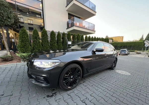 BMW Seria 5 cena 172200 przebieg: 149500, rok produkcji 2017 z Mysłowice małe 56